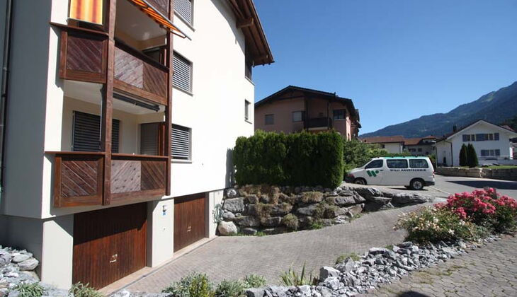 Bauernhaus mit Stall und Garten in Feldis